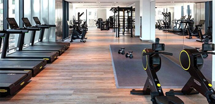 2 Bedroom Apartment To Rent In Hampton Building, South Quay Plaza, London, E14