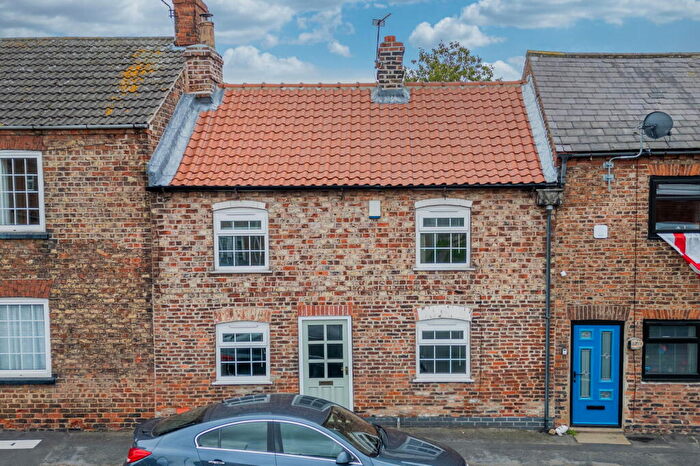 2 Bedroom Cottage For Sale In Station Road, Rawcliffe, Goole, DN14