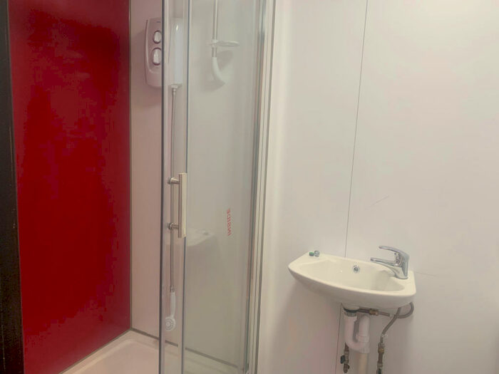 Studio To Rent In High Street, Chatham, Kent, ME4