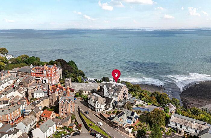 2 Bedroom Apartment For Sale In Castle Hill, Lynton, EX35