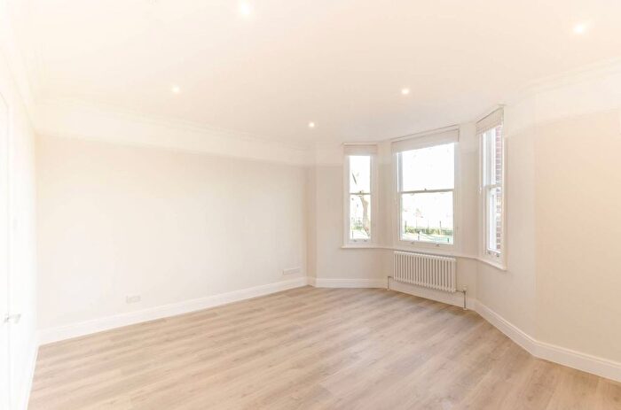 Studio To Rent In Vincent Square, Victoria, London, SW1P