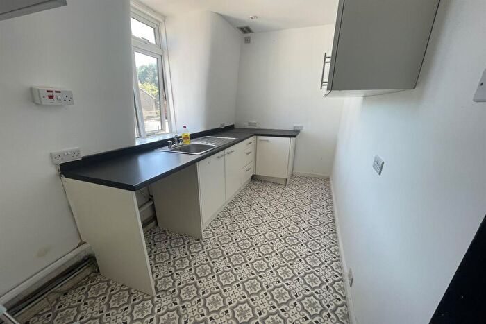 2 Bedroom Apartment To Rent In Church Hill Lodge, Church Hill, BN9