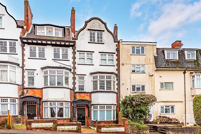2 Bedroom Apartment For Sale In Christchurch Road, Bournemouth, Dorset, BH1