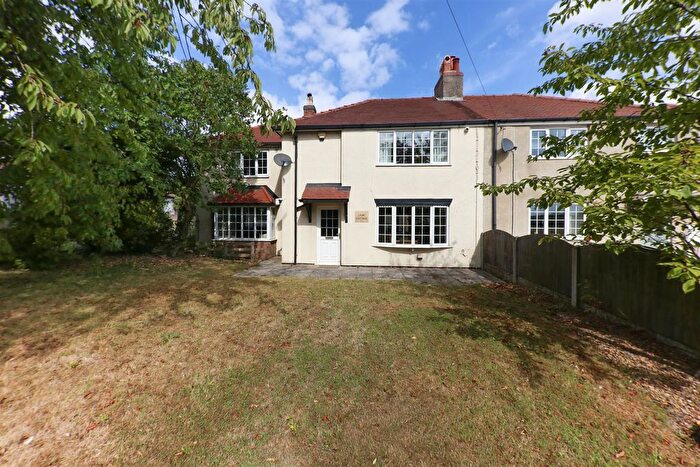 3 Bedroom Semi Detached House For Sale In Lilac Cottage, Barnsley Road, Marr, Doncaster, DN5