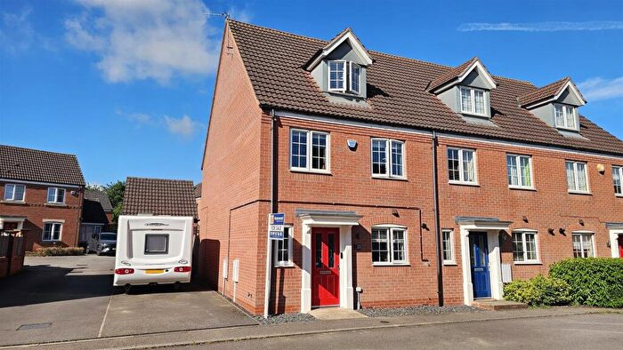 4 Bedroom Town House For Sale In Frome Gardens, Bingham, NG13