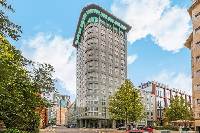 1 Bedroom Flat To Rent In Osnaburgh Street, Bloomsbury, NW1