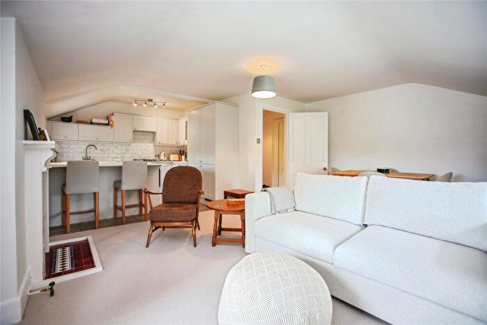 2 Bedroom Apartment To Rent In Scoriton, Pittville Crescent, GL52