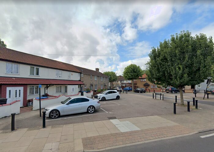 3 Bedroom Detached House To Rent In Bell Lane, Enfield, EN3