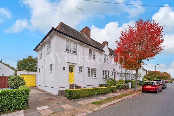 2 Bedroom End Terrace House For Sale In Erskine Hill, London, NW11