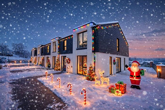 4 Bedroom End Terrace House For Sale In Torr Farm Steading, Torr Road, Bridge Of Weir, PA11