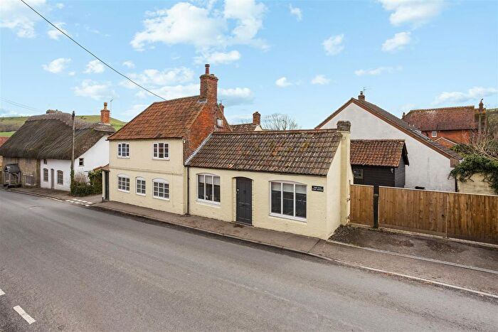 4 Bedroom Detached House For Sale In Melbourne Street, Bratton, Westbury, BA13