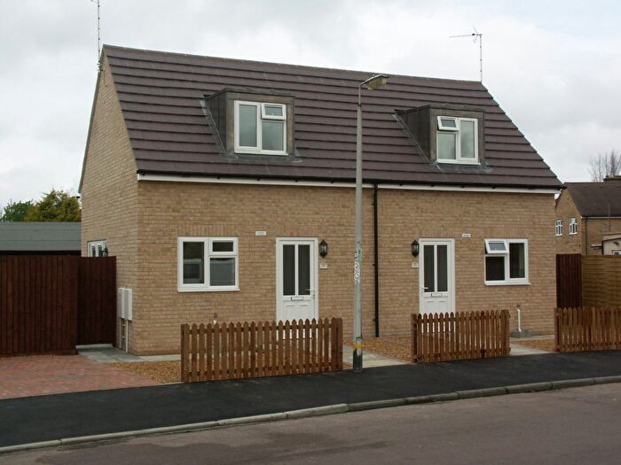 2 Bedroom Detached House To Rent In Ross Street, Cambridge, CB1