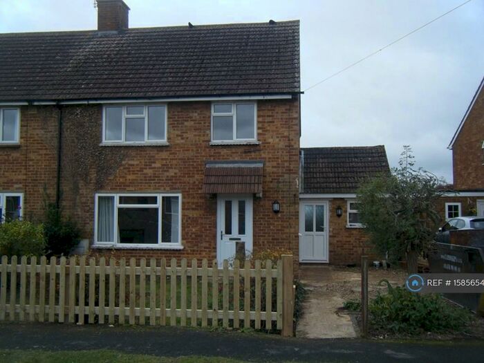 3 Bedroom Semi-Detached House To Rent In Bonnersfield, Long Crendon, Aylesbury, HP18
