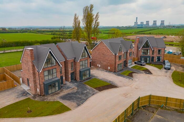 4 Bedroom Detached House For Sale In Bold Heath Mews, Warrington Road, Bold Heath, WA8