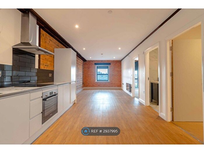 2 Bedroom Flat To Rent In The Maltings, Burton-On-Trent, DE14