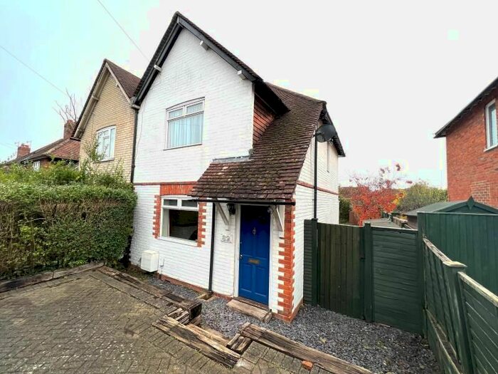 3 Bedroom Semi-Detached House To Rent In Raymond Crescent, Guildford, GU2