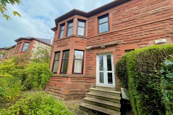 5 Bedroom Property To Rent In Stamperland Crescent, Glasgow, G76