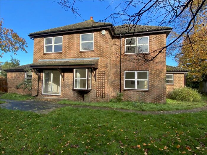 4 Bedroom Detached House To Rent In Lake Avenue, Bromley, BR1