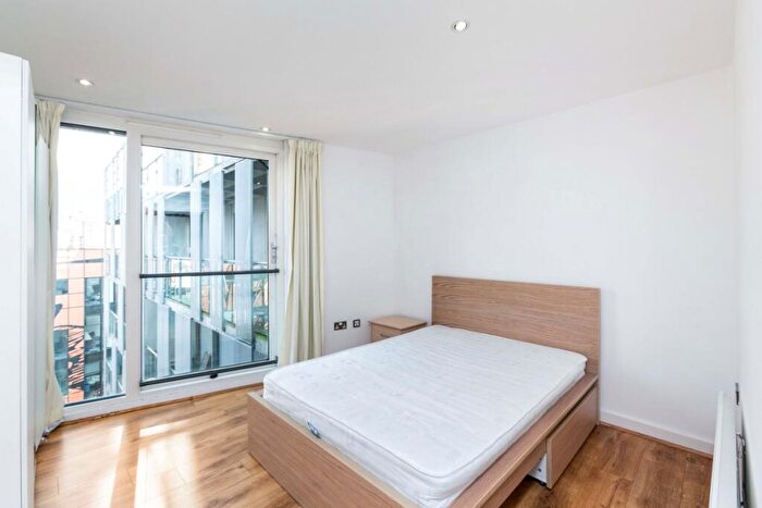 2 Bedroom Flat To Rent In Brewhouse Yard, London, EC1V
