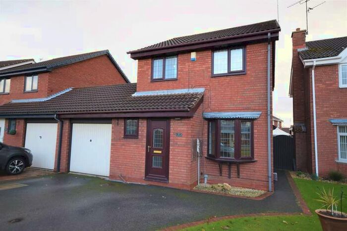 3 Bedroom Semi-Detached House To Rent In Crusader Drive, Sprotbrough, DN5