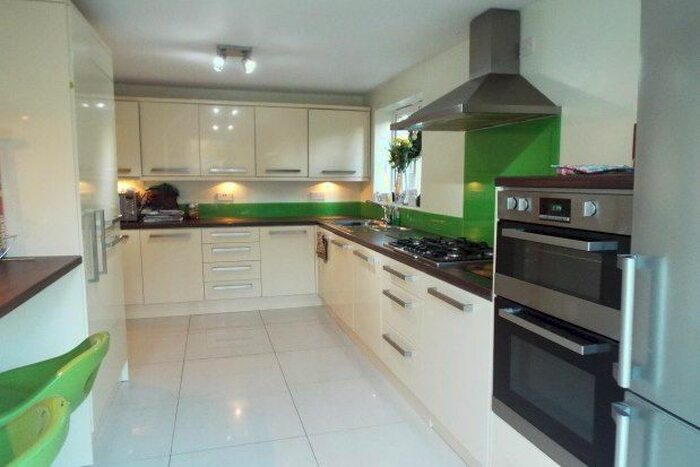 4 Bedroom Property To Rent In Boughton Monchelsea, Maidstone, ME17