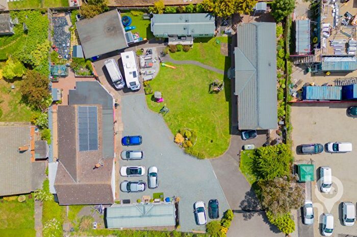 4 Bedroom Detached Bungalow For Sale In Scocles Road, Minster On Sea, ME12