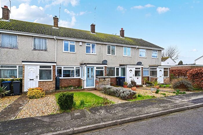 3 Bedroom Terraced House For Sale In Newtimber Gardens, Shoreham, West Sussex, BN43
