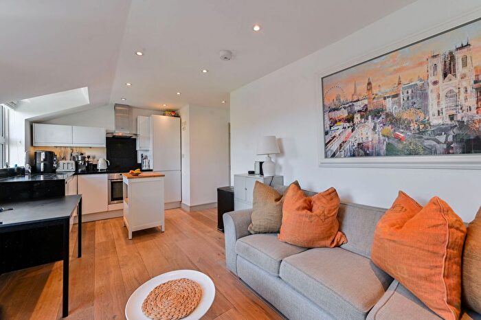 2 Bedroom Flat For Sale In Abberley Mews, Clapham, London, SW4