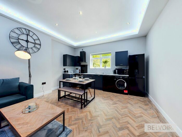 3 Bedroom Flat To Rent In Clarendon Road, Birmingham, B16