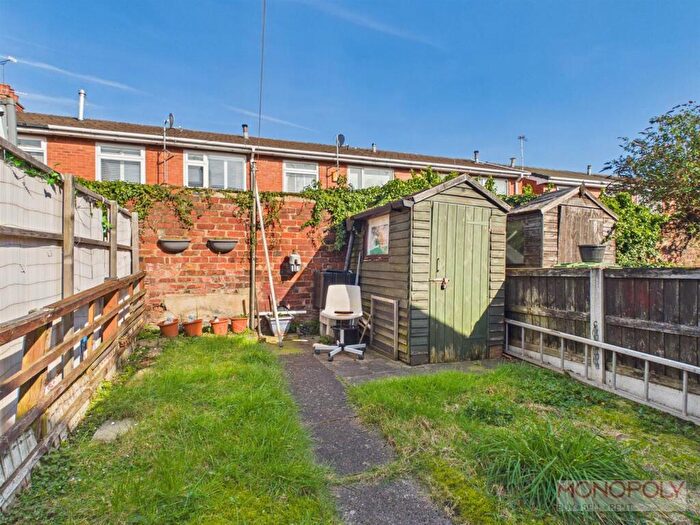 2 Bedroom Terraced House For Sale In Bertie Road, Wrexham, LL13 - Photo 11