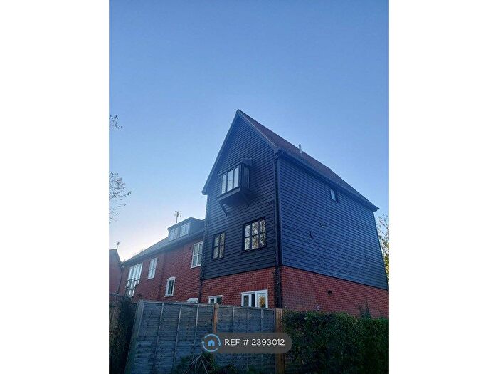 1 Bedroom Flat To Rent In School Street, Needham Market, Ipswich, IP6