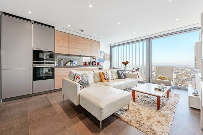 1 Bedroom Flat To Rent In Chronicle Tower, B City Road, London, EC1V