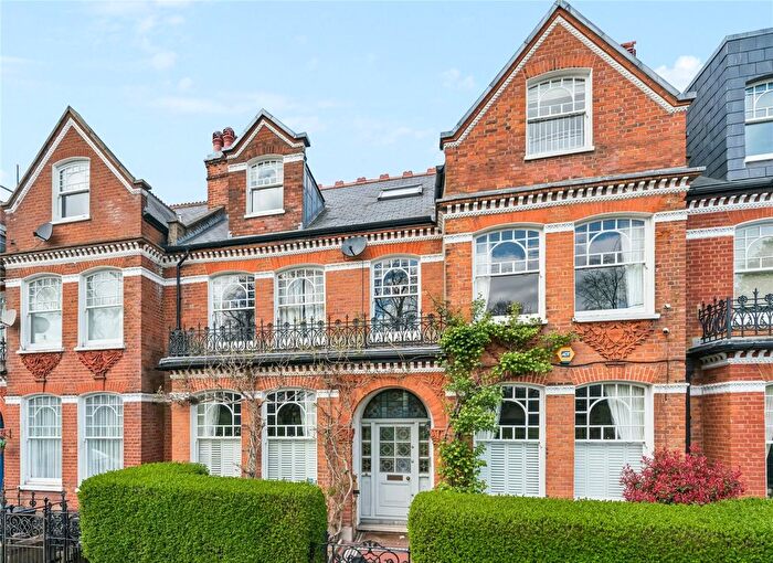 6 Bedroom Terraced House For Sale In Elmbourne Road, SW17