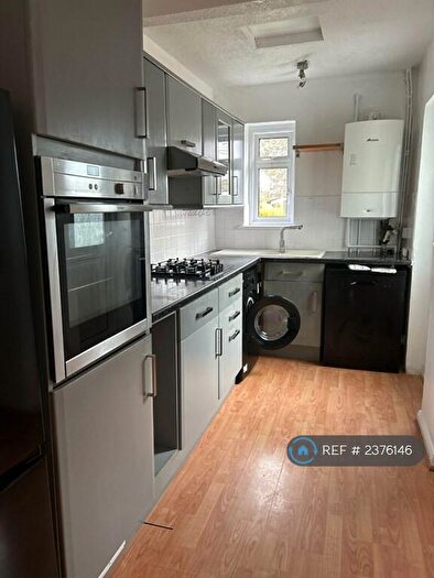 3 Bedroom End Of Terrace House To Rent In Kingshill Avenue, Worcester Park, KT4