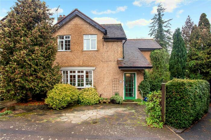 3 Bedroom Semi-Detached House For Sale In Forest Close, High Beech, Essex, EN9