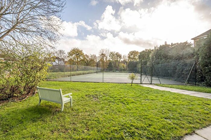 1 Bedroom Flat To Rent In Heath Rise, Putney, London, SW15