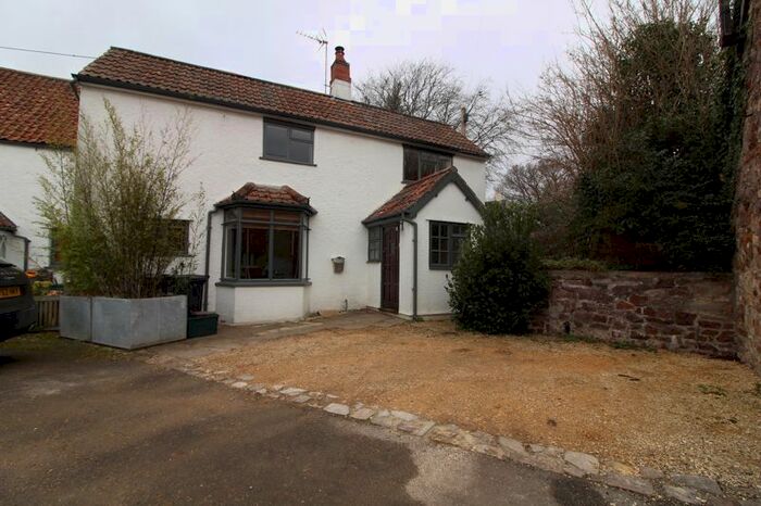 3 Bedroom Property To Rent In Warren Lane, Bristol, BS41