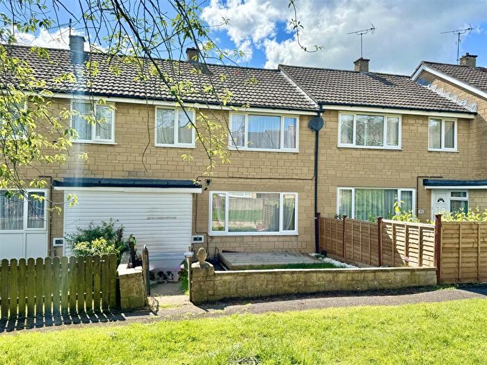 3 Bedroom Terraced House For Sale In Cirencester, GL7