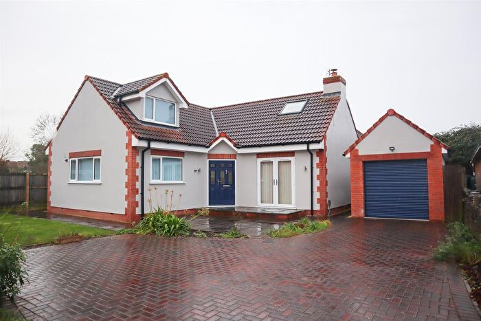 4 Bedroom Detached Bungalow To Rent In Griffin Road, Clevedon, BS21