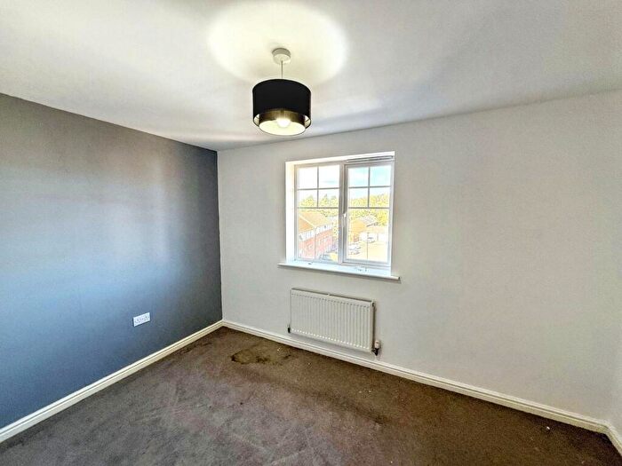 2 Bedroom Apartment To Rent In Mickley Close, Wallsend, Tyne And Wear, NE28