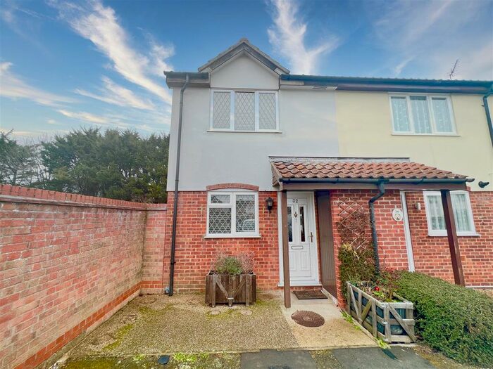 2 Bedroom End Of Terrace House To Rent In Crossley Gardens, Ipswich, IP1