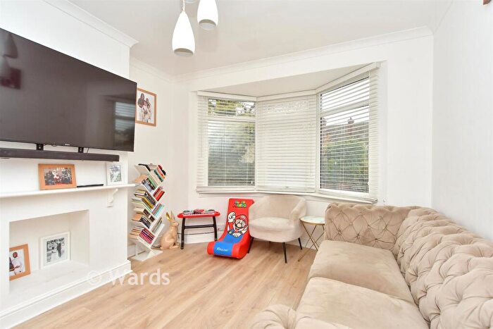 3 Bedroom Terraced House For Sale In Barnsole Road, Gillingham, Kent, ME7