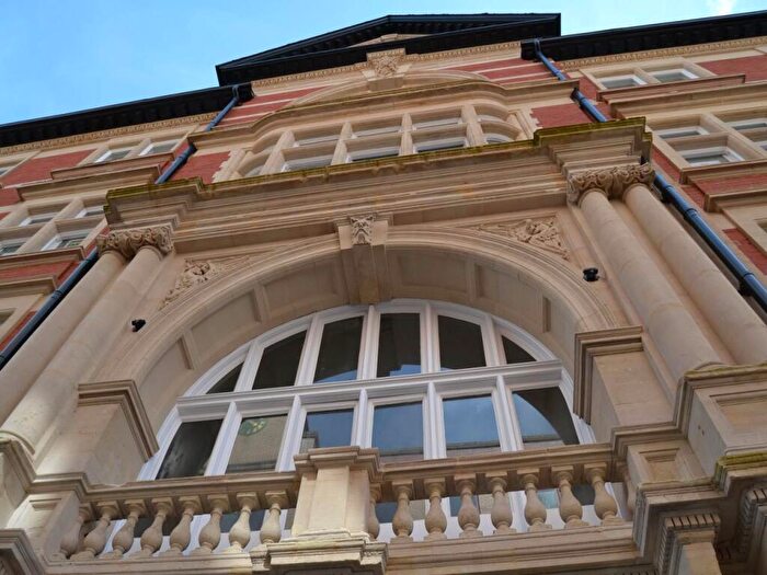 2 Bedroom Flat To Rent In Kings Court, High Street, Newport, Newport, NP20