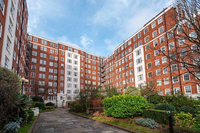 2 Bedroom Flat To Rent In Park West, Hyde Park Estate, London, W2