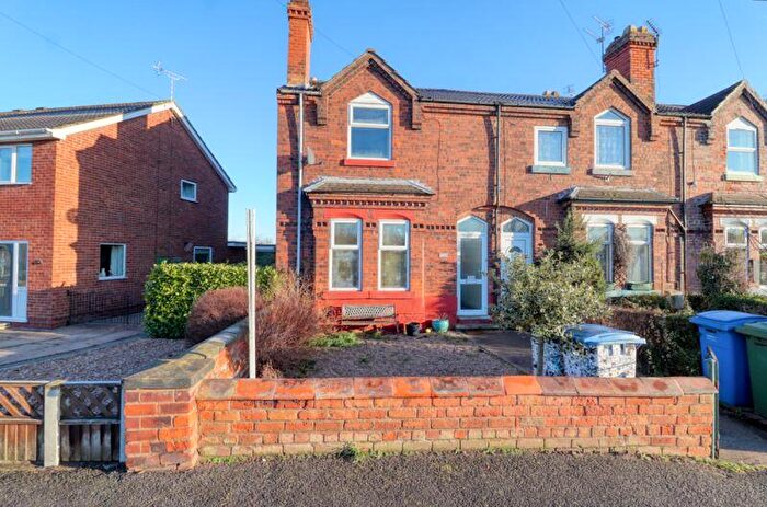 3 Bedroom Terraced House For Sale In Marsh Lane, Misterton, DN10