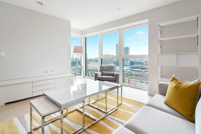 1 Bedroom Flat For Sale In Cassia Point, Glasshouse Gardens, Stratford, London, E20