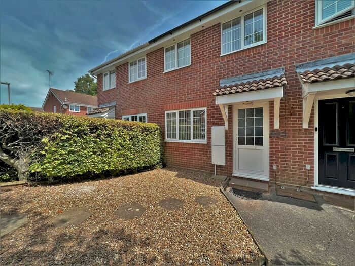 2 Bedroom Terraced House To Rent In Home Mead, Waterlooville, PO7