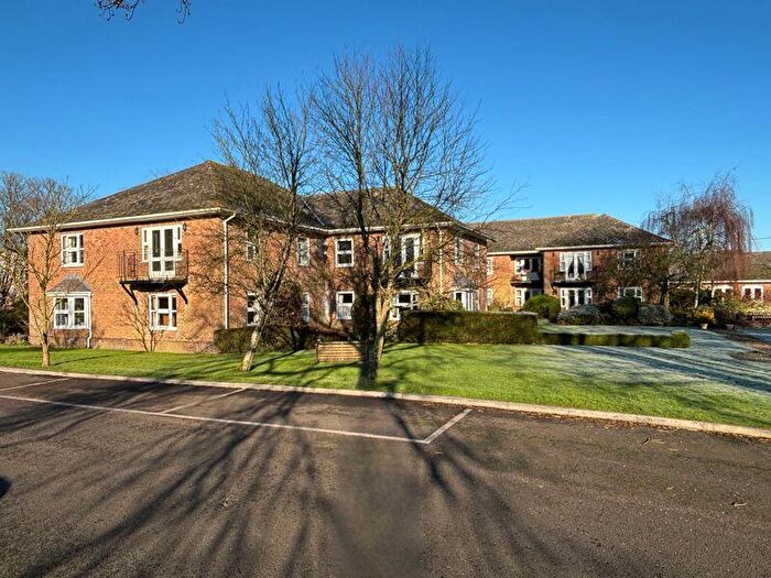 2 Bedroom Retirement Property For Sale In Hays Park, Sedgehill, SP7