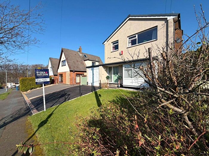 3 Bedroom Detached House For Sale In Heightside Avenue, Newchurch, Rossendale, BB4