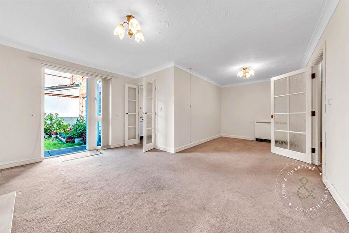 1 Bedroom Flat For Sale In Mclay Court, St. Fagans Road, Fairwater, Cardiff, CF5
